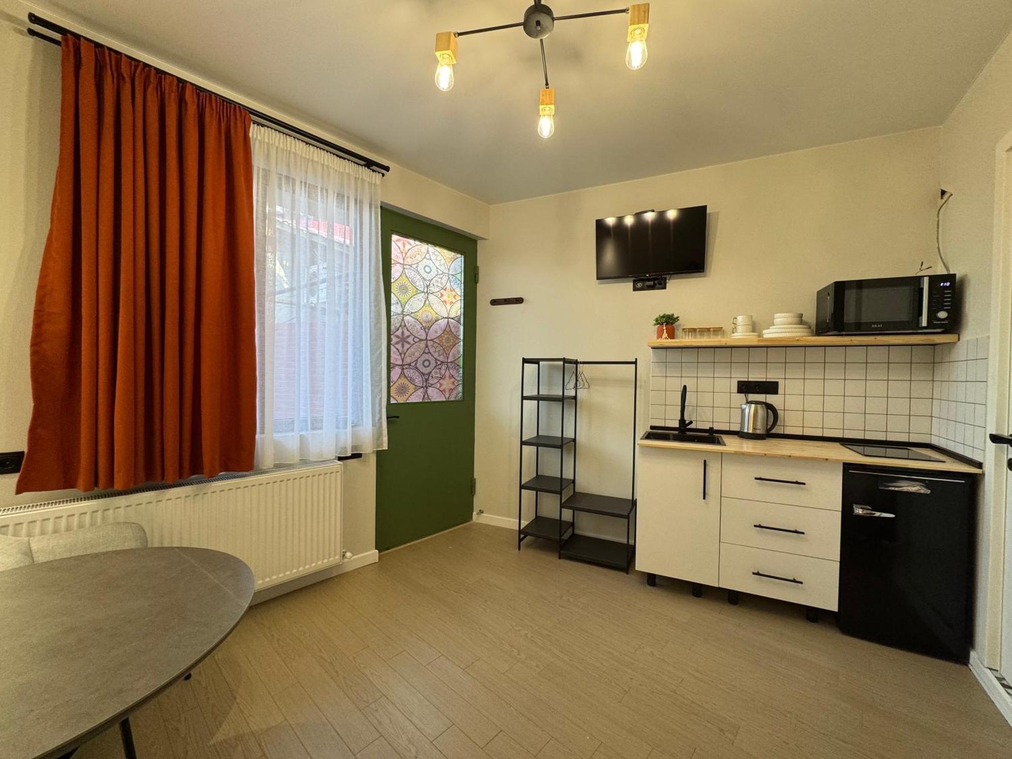 Premium With Terrace In Old