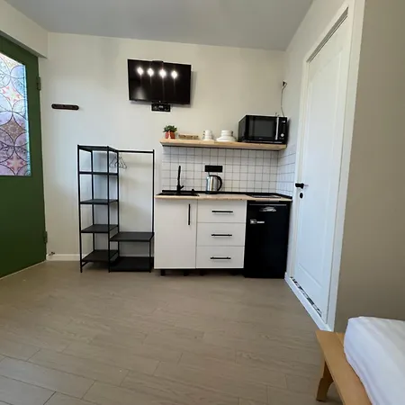 Premium Apartments With Terrace In Old Tbilisi Exterior photo