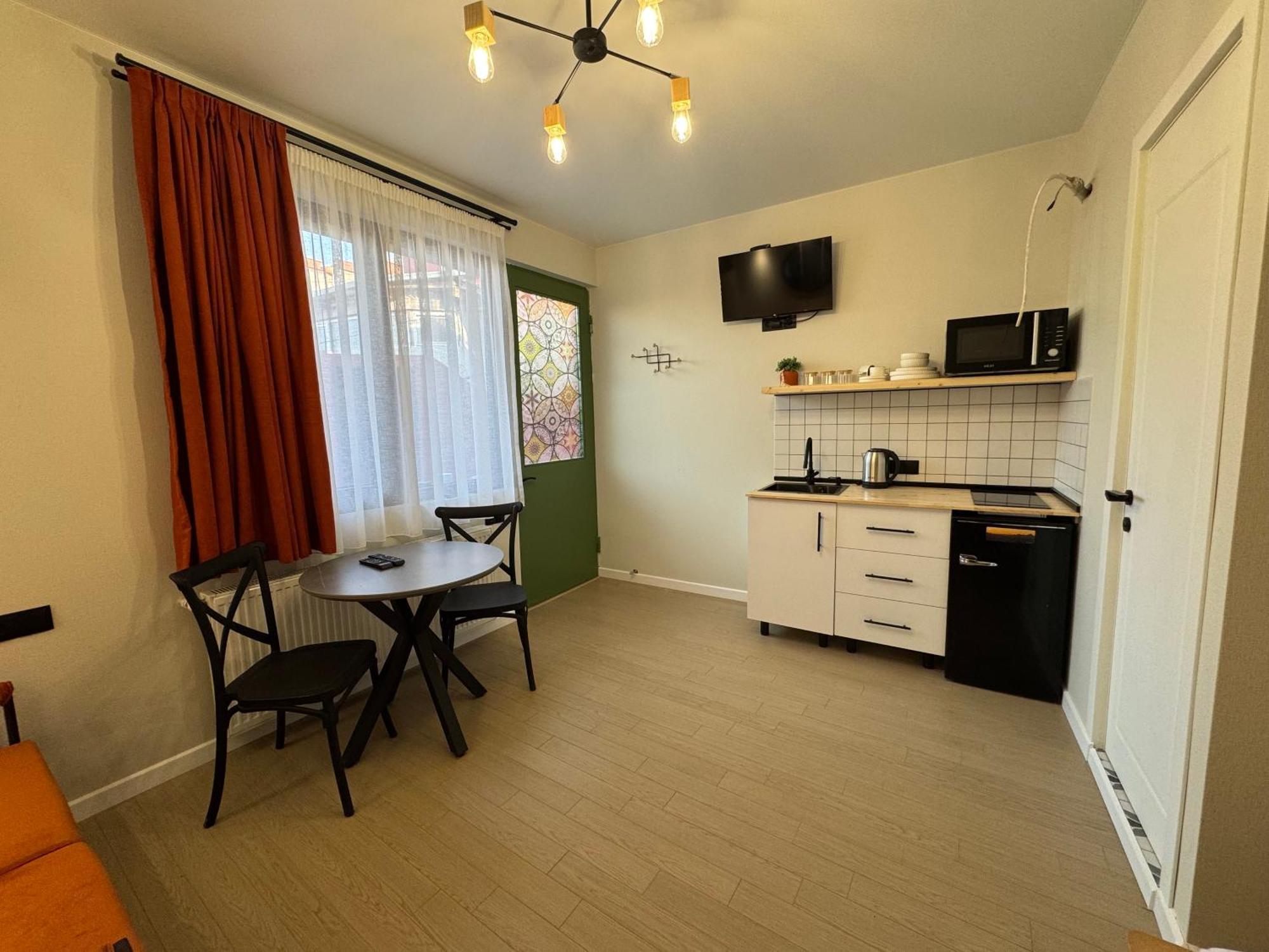 Premium With Terrace In Old *